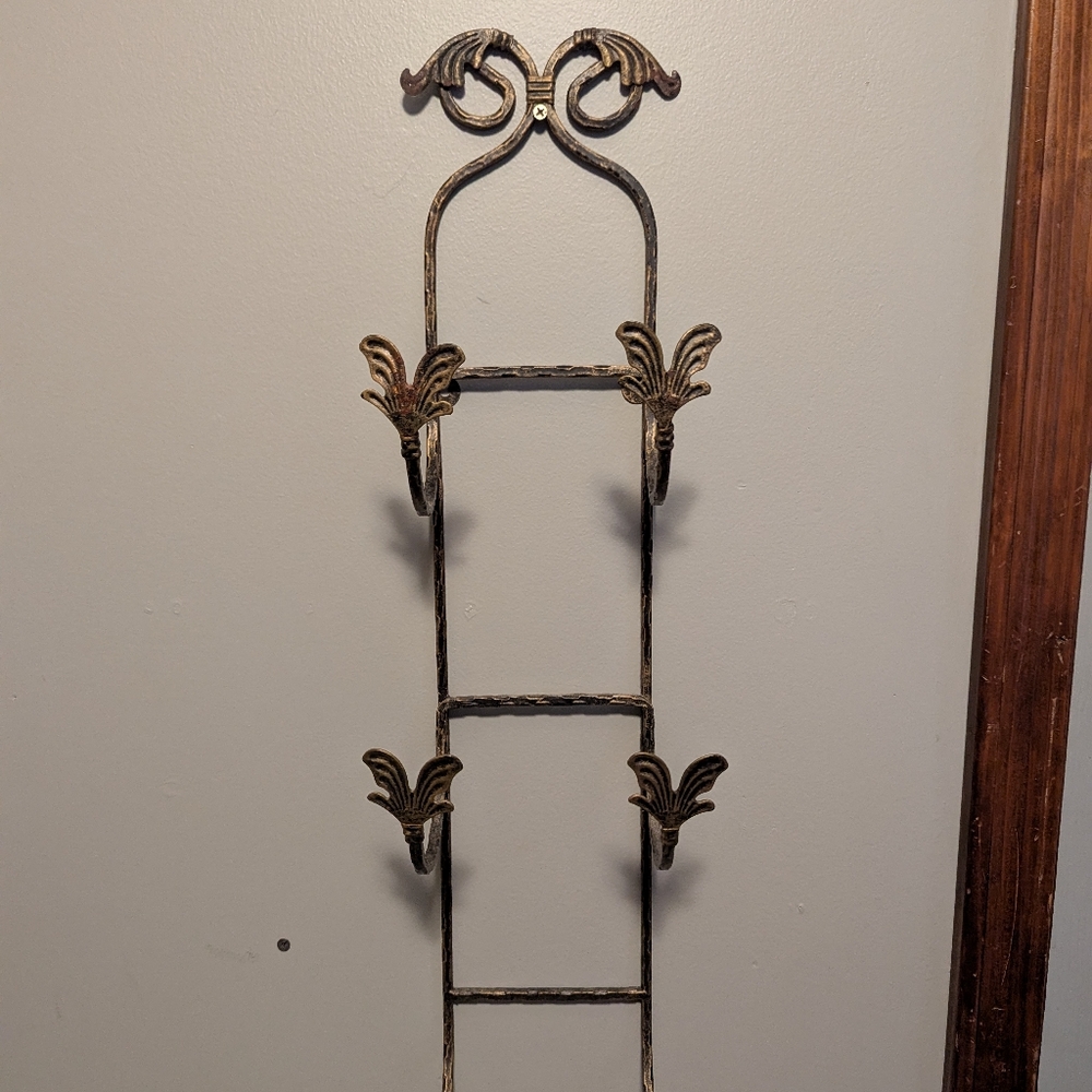 Elegant Gold Wall Sconce by